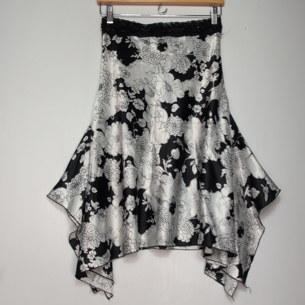 Heart Moon Star Floral Handkerchief Skirt Lace Waist Size 2 Y2K Vintage